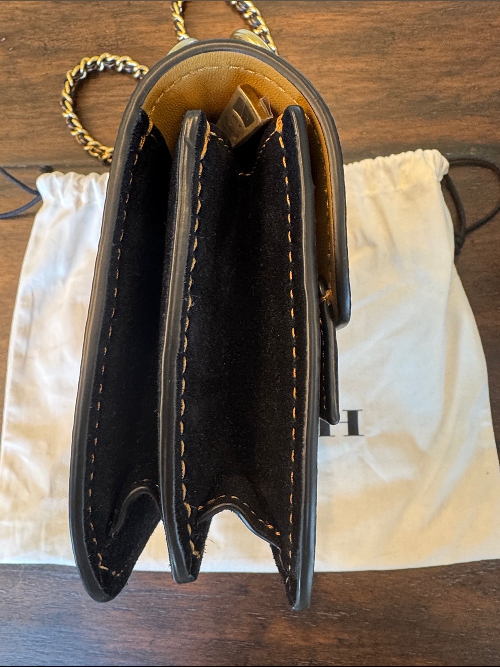 NWOT Rare Coach Black Troupe Pebbled Leather Crossbody with Gold Turnlock - Picture 7 of 15